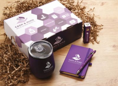 Boosting Employee Engagement and Brand Loyalty with Personalised On-Boarding Gift Sets